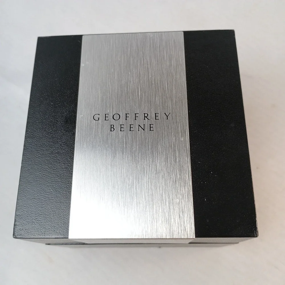 Geoffrey Beene Silver Toned Stainless Steel Men's Watch GB8071SL New In Box